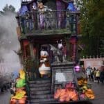 Mickey's Halloween float at Disneyland Paris