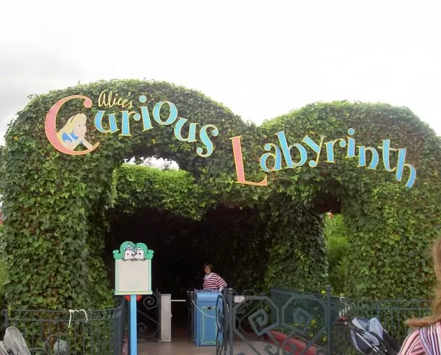 Alices Curious Labyrinth