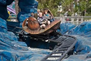 Crush's Coaster spinning ride in the dark at Disneyland Paris